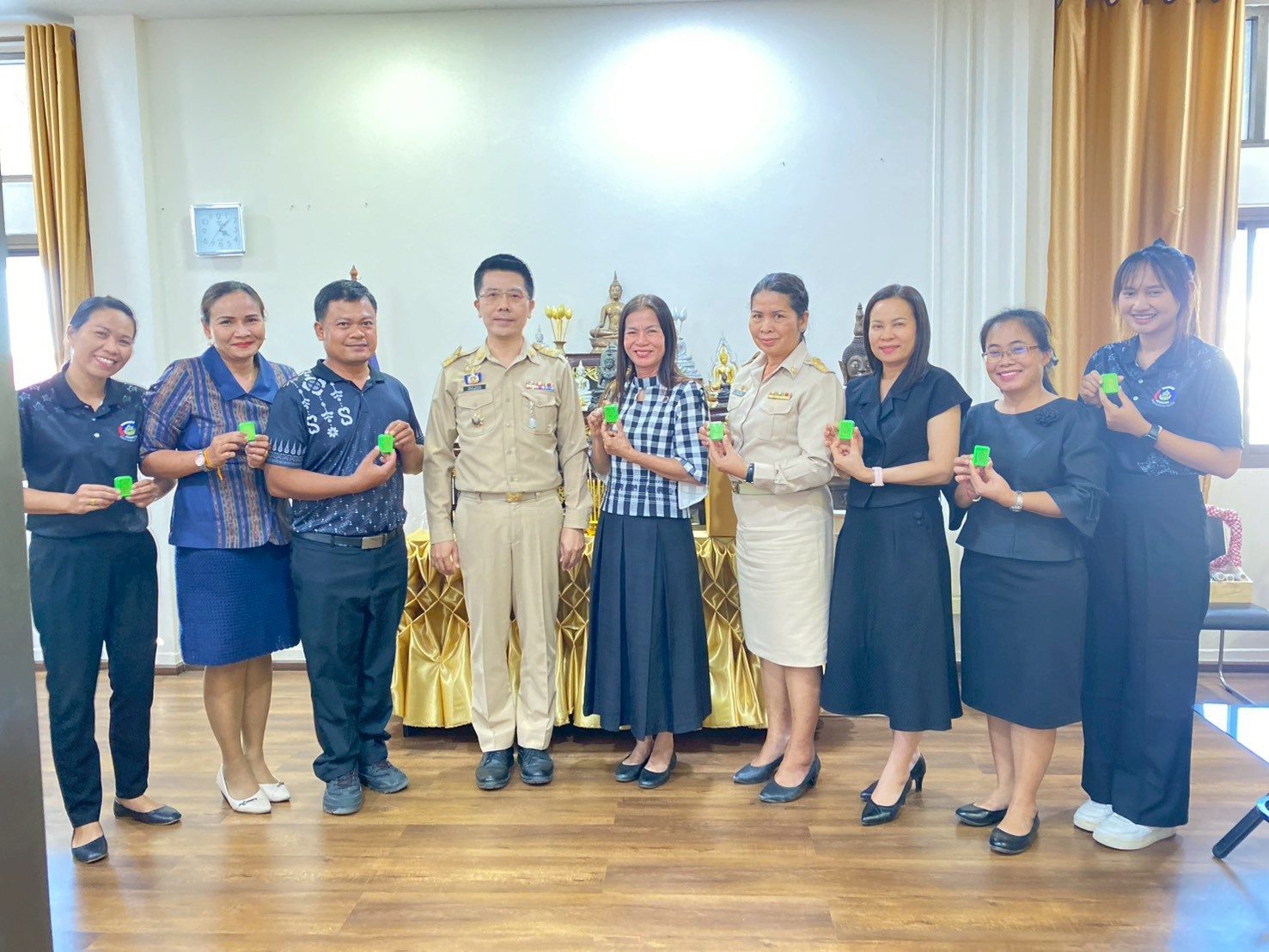   @สพอ.เมืองร้อยเอ็ด : พัฒนาการอำเภอเมืองร้อยเอ็ด พร้อมด้วยข้าราชการ อวยพรเนื่องในโอกาสขึ้นปีใหม่ พ.ศ. 2569 ณ ที่ว่าการอำเภอเมืองร้อยเอ็ด