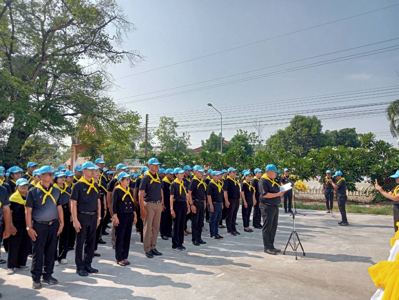 @ พช.เมืองร้อยเอ็ด : ร่วมกิจกรรมจิตอาสาพัฒนาและปรับปรุงภูมิทัศน์ เนื่องในวันปฐมบรมราชาภิเษกพระบาทสมเด็จพระเจ้าอยู่หัว   (วันฉัตรมงคล) และวันพระบาทสมเด็จพระปกเกล้าเจ้าอยู่หัว